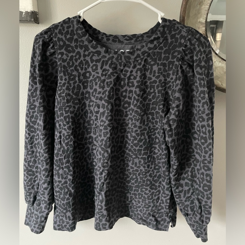 Loft black and gray cheetah top size medium. Worn once so in great condition.